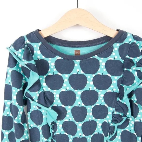 Tea Children’s dress winter spring and fall - Picture 3 of 3